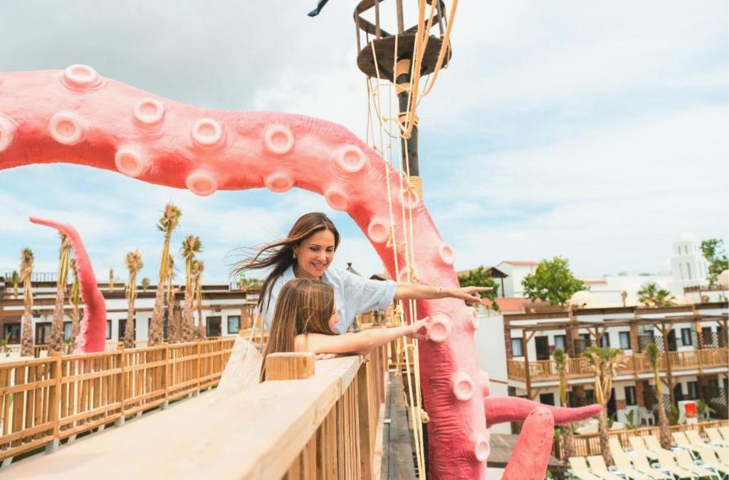 ¡Desata tu espíritu pirata en Benidorm y estrena hotel 4*! 1 niño viaja GRATIS - Magic Pirates Island