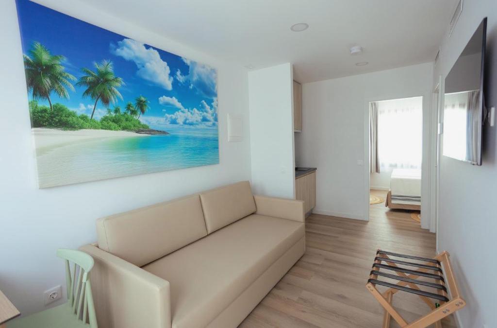 ¡Desata tu espíritu pirata en Benidorm y estrena hotel 4*! 1 niño viaja GRATIS - Magic Pirates Island