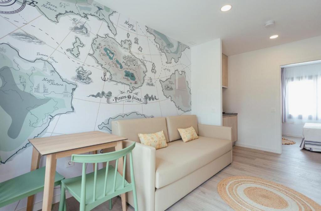 ¡Desata tu espíritu pirata en Benidorm y estrena hotel 4*! 1 niño viaja GRATIS - Magic Pirates Island