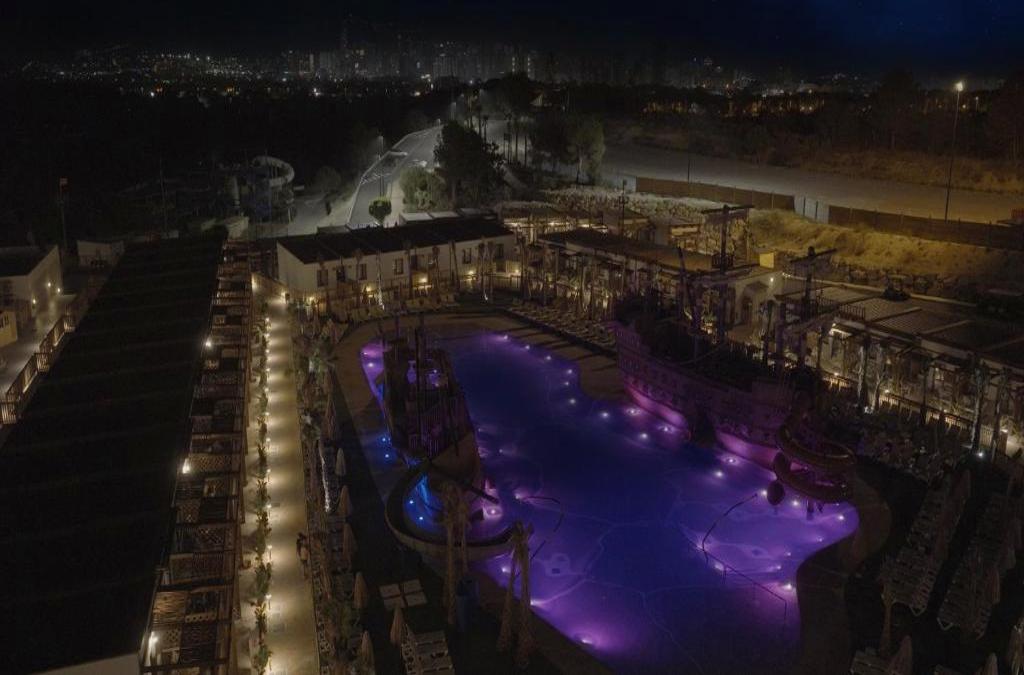 ¡Desata tu espíritu pirata en Benidorm y estrena hotel 4*! 1 niño viaja GRATIS - Magic Pirates Island