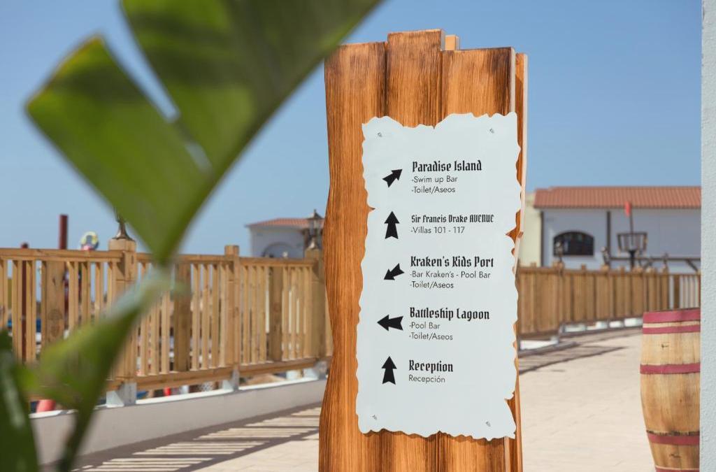 ¡Desata tu espíritu pirata en Benidorm y estrena hotel 4*! 1 niño viaja GRATIS