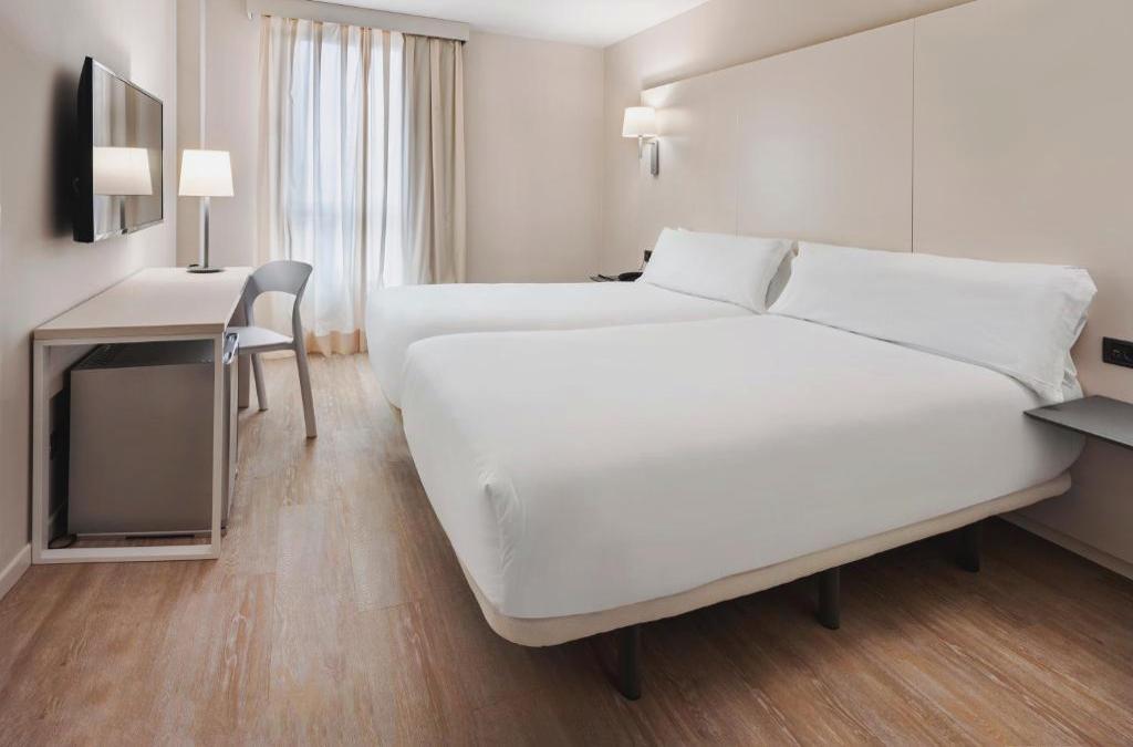 ¡Hotel céntrico en Castellón con Desayuno!