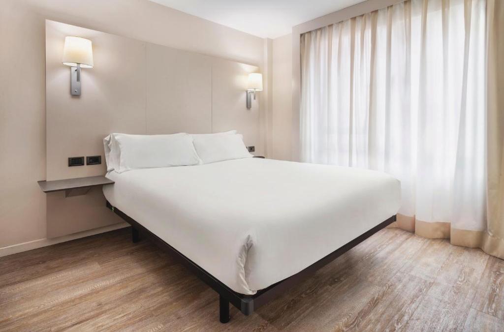 ¡Hotel céntrico en Castellón con Desayuno!