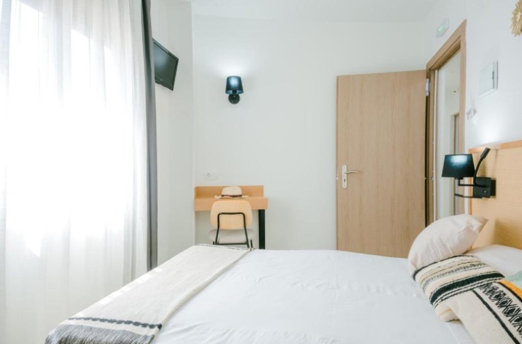 Discover Cullera with Breakfasts included