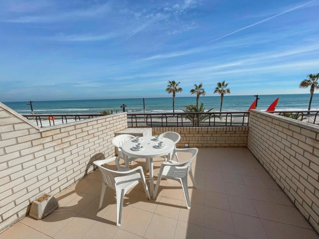 Escápate a Oropesa del Mar en apartamento - Apartamentos Oropesa Primera Línea De Playa 3000