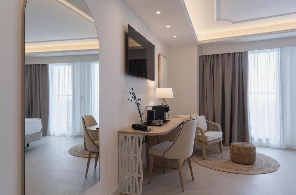 Estrena Hotel 5* con Todo Incluido en Magic World - Pontiana Thalasso Hotel