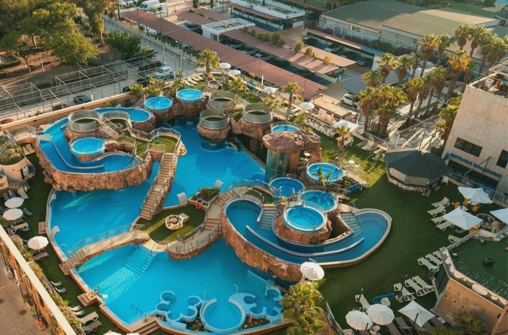 ¡La escapada más mágica! Hotel 4* con Todo Incluido Promo ¡1 Niño hasta los 16 años GRATIS! - Magic Fantasy Hotel