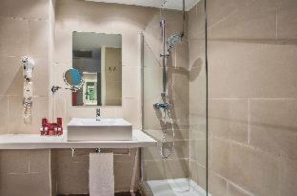 Confort moderne et détente à proximité de Valence