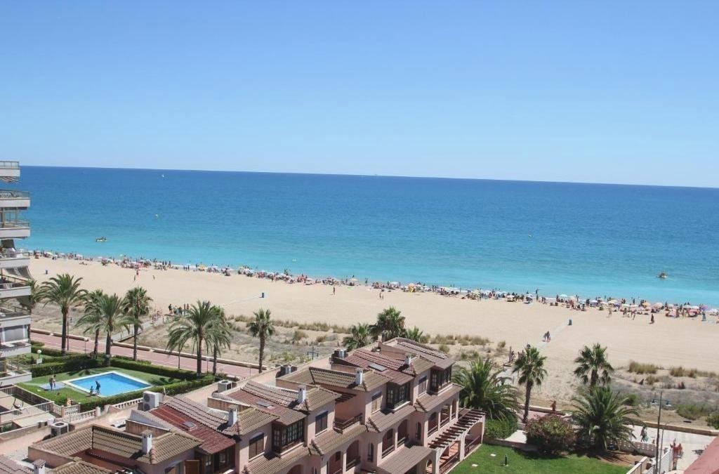 ¡A un paso del mar! Peñíscola en 4* para disfrutar en familia - Aparthotel & Spa Acualandia Peñíscola