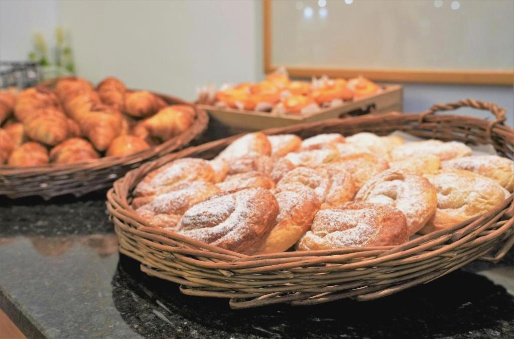 Descubre Valencia en hotel 4* con desayuno y piscina