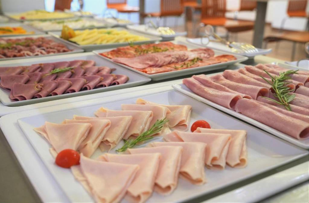 Descubre Valencia en hotel 4* con desayuno y piscina