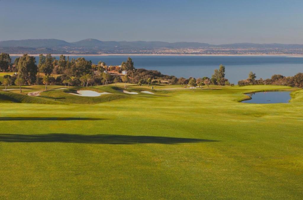 Resort Isla de Valdecañas: 4* y naturaleza en Extremadura - Vincci Valdecañas Golf