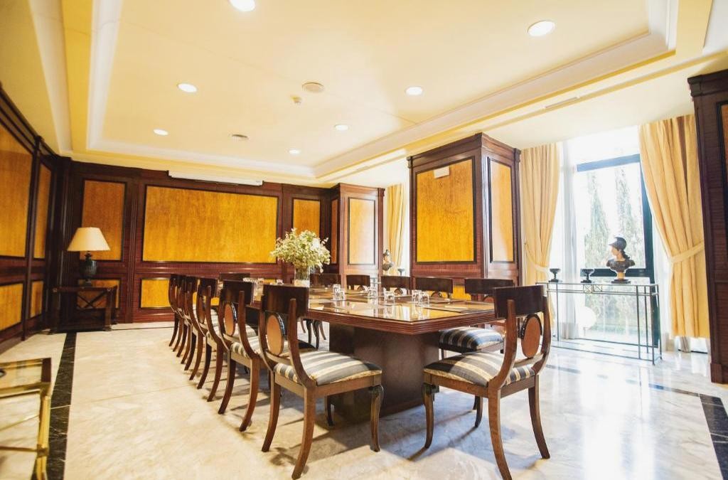 ¡Para los amantes de la historia! Descubre Mérida y su legado en hotel 4* - AZZ Mérida Medea Hotel