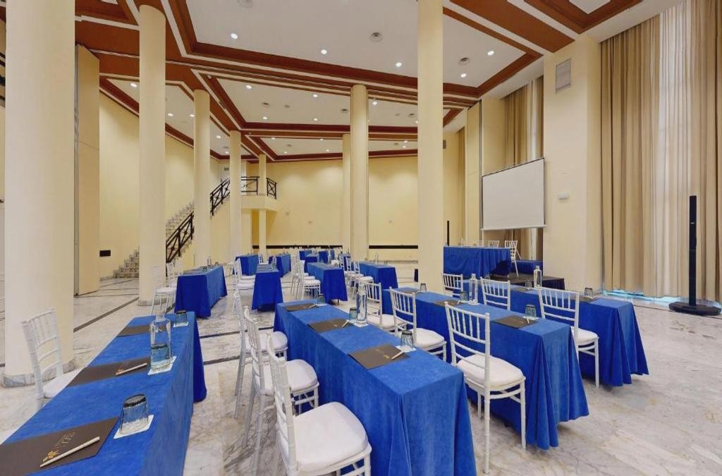 ¡Para los amantes de la historia! Descubre Mérida y su legado en hotel 4* - AZZ Mérida Medea Hotel