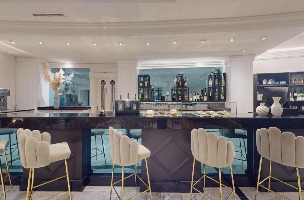 ¡Para los amantes de la historia! Descubre Mérida y su legado en hotel 4* - AZZ Mérida Medea Hotel