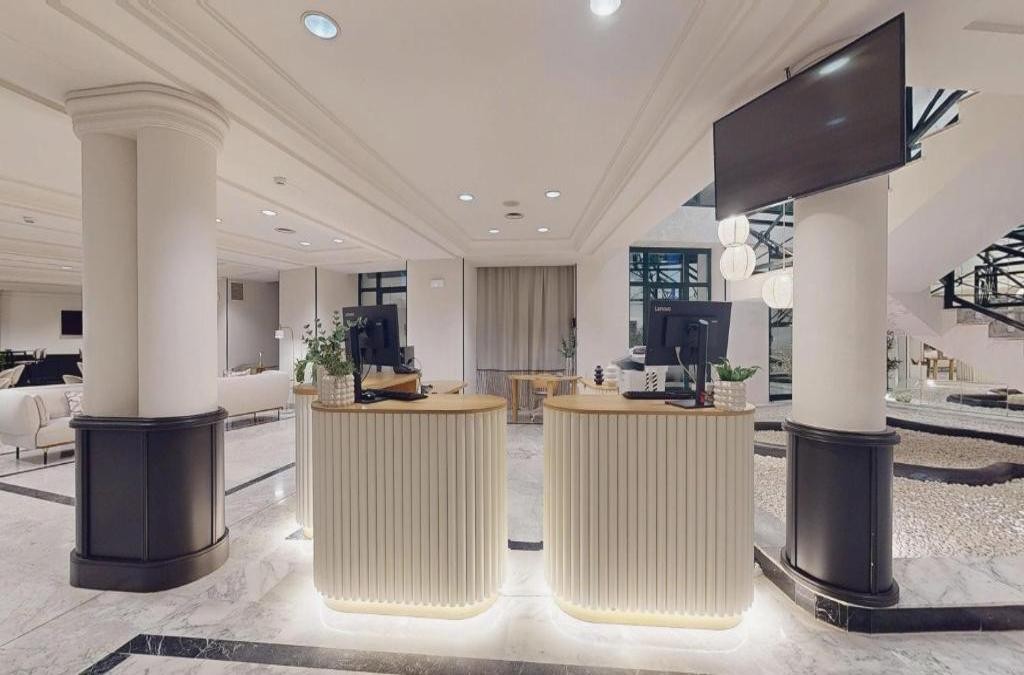 ¡Para los amantes de la historia! Descubre Mérida y su legado en hotel 4* - AZZ Mérida Medea Hotel