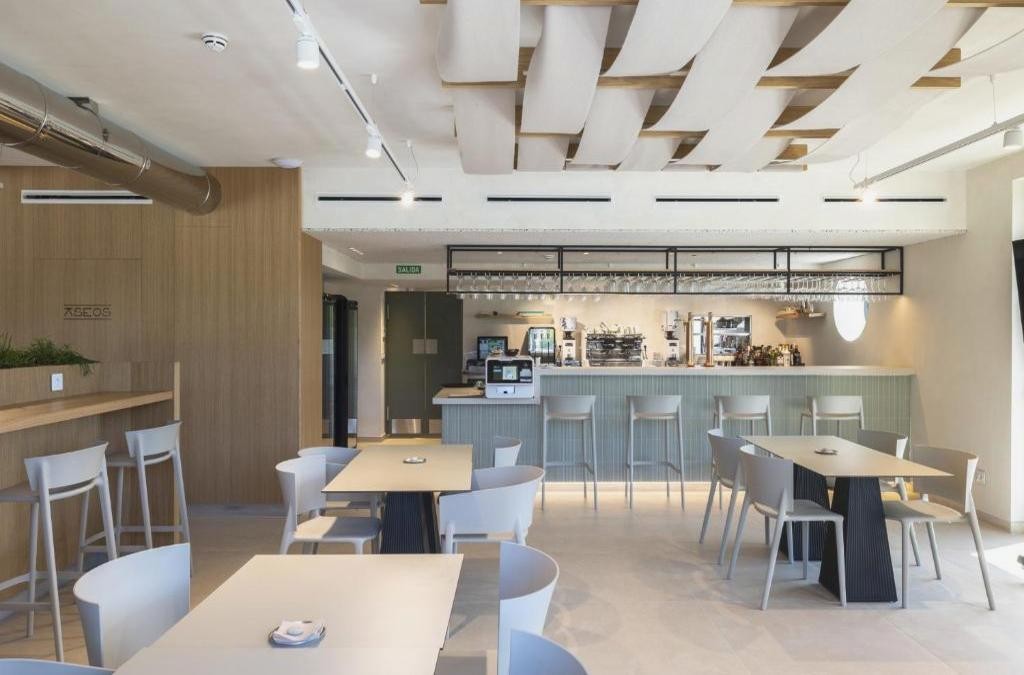 Hotel recién reformado en un entorno único de las Rías Baixas - Hotel H4 Cangas 3 Superior