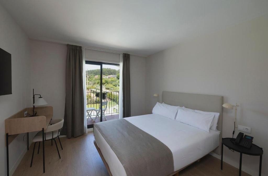 Hotel recién reformado en un entorno único de las Rías Baixas - Hotel H4 Cangas 3 Superior