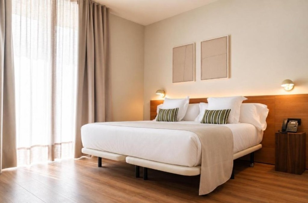Descubre Lugo y pasea por su icónica muralla con esta oferta 4* - Hotel La Palloza