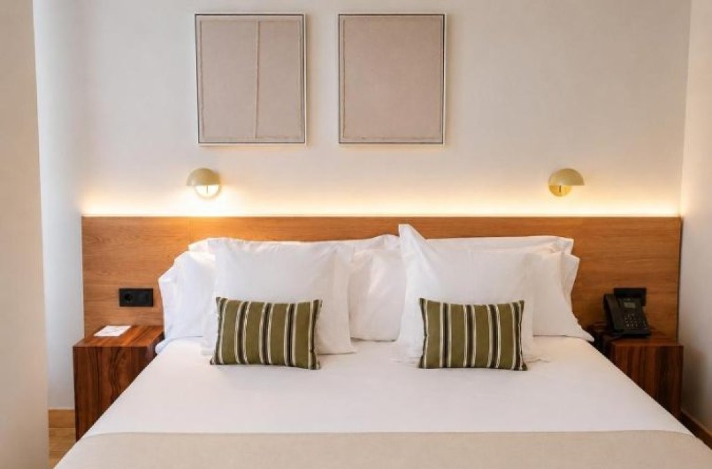 Descubre Lugo y pasea por su icónica muralla con esta oferta 4* - Hotel La Palloza