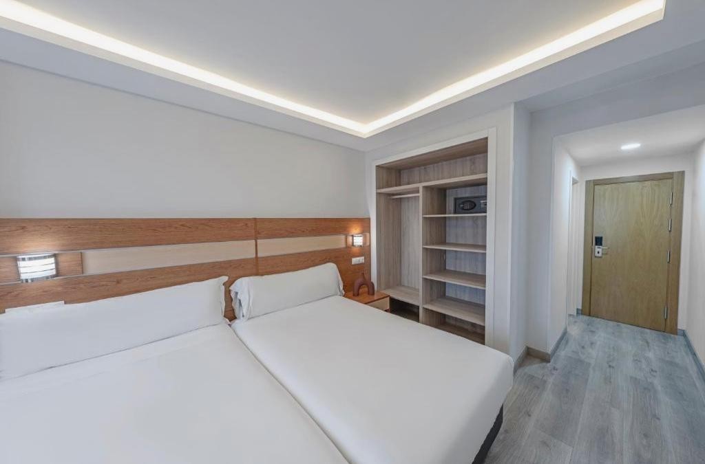 ¡Piérdete por Santiago! La escapada gallega perfecta - Hotel Faranda Los Tilos, Ascend Hotel Collection