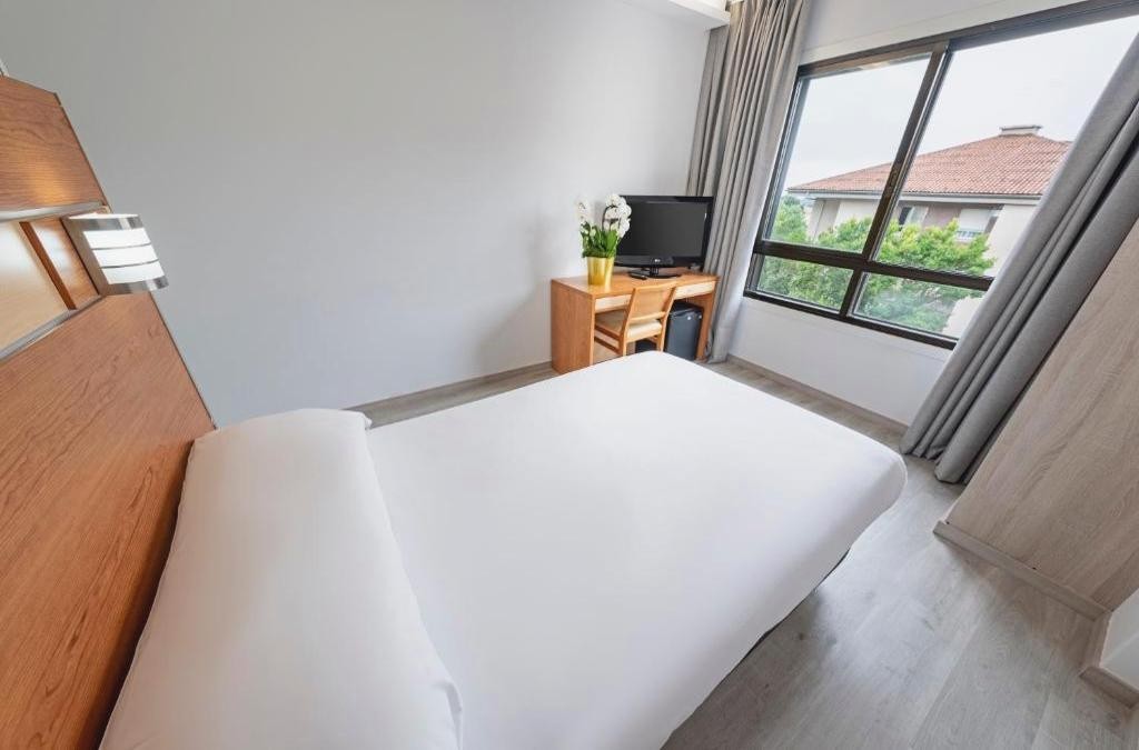 ¡Piérdete por Santiago! La escapada gallega perfecta - Hotel Faranda Los Tilos, Ascend Hotel Collection