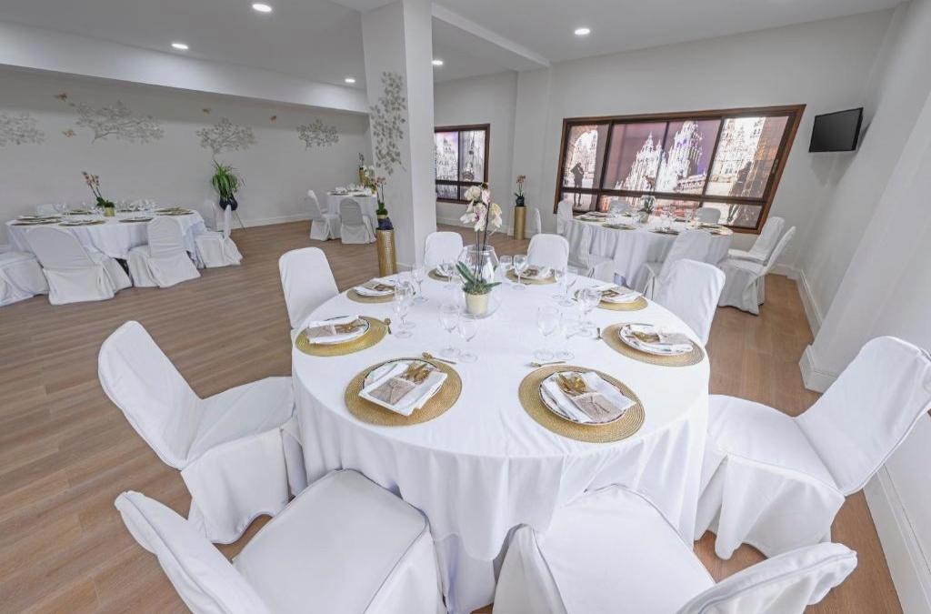 ¡Piérdete por Santiago! La escapada gallega perfecta - Hotel Faranda Los Tilos, Ascend Hotel Collection