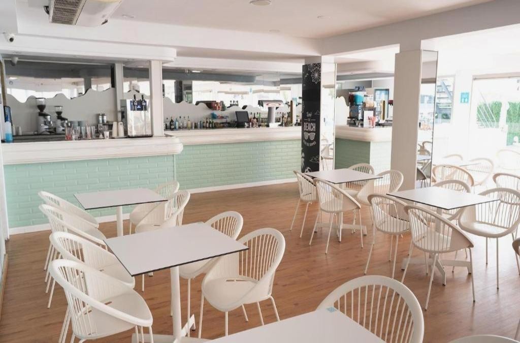 Primera línea de playa en Mallorca en Todo Incluido, ¡todavía queda verano! - BLUESEA Anba Romaní Hotel