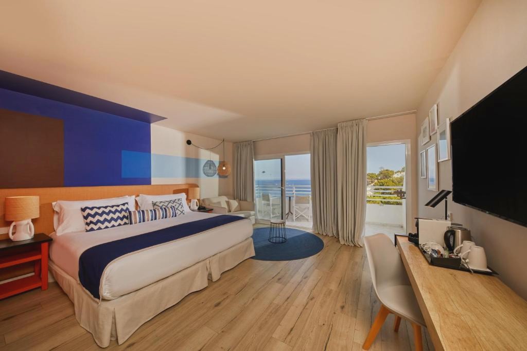 Alua Calvia