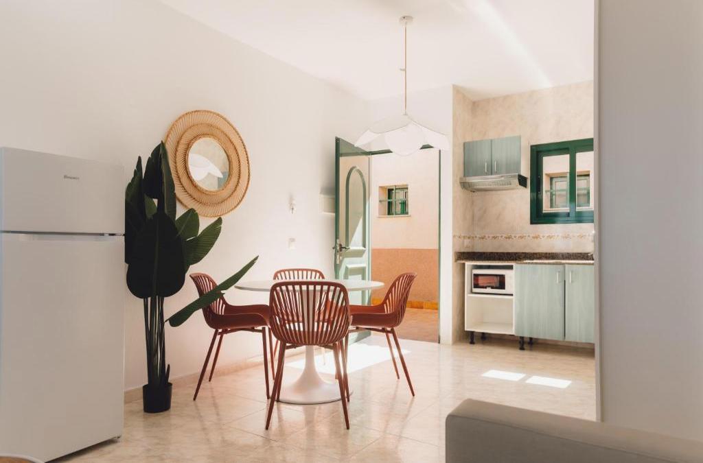 Menorca: Your coastal apartment stay