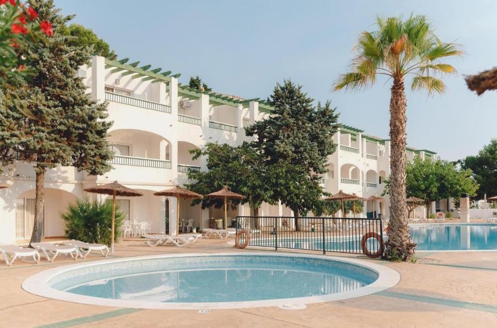 ¡Menorca te espera! Un 4* con toboganes ilimitados y con opción a ferry - BLUESEA Marina Parc