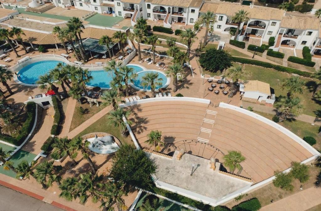 ¡Menorca te espera! Un 4* con toboganes ilimitados y con opción a ferry - BLUESEA Marina Parc