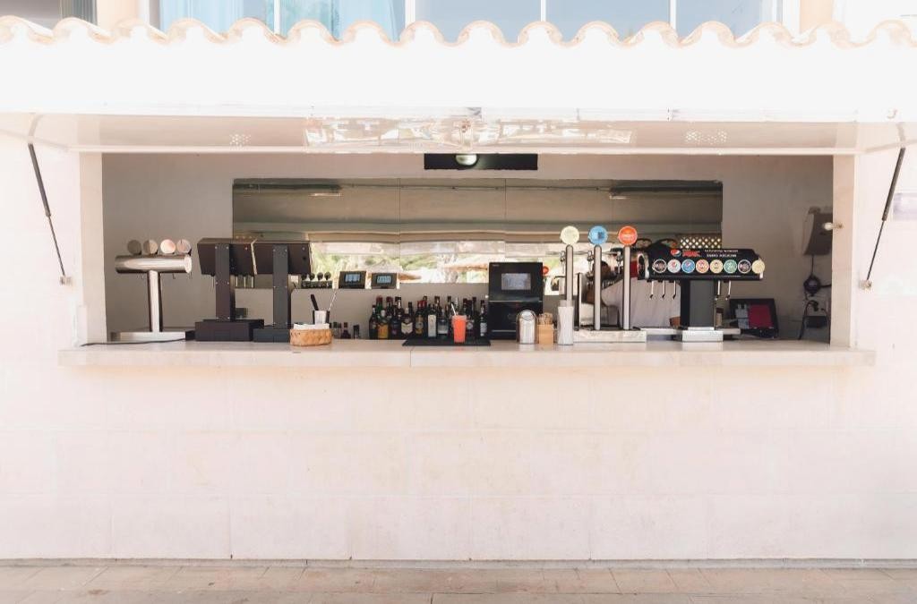 ¡Menorca te espera! Un 4* con toboganes ilimitados y con opción a ferry - BLUESEA Marina Parc