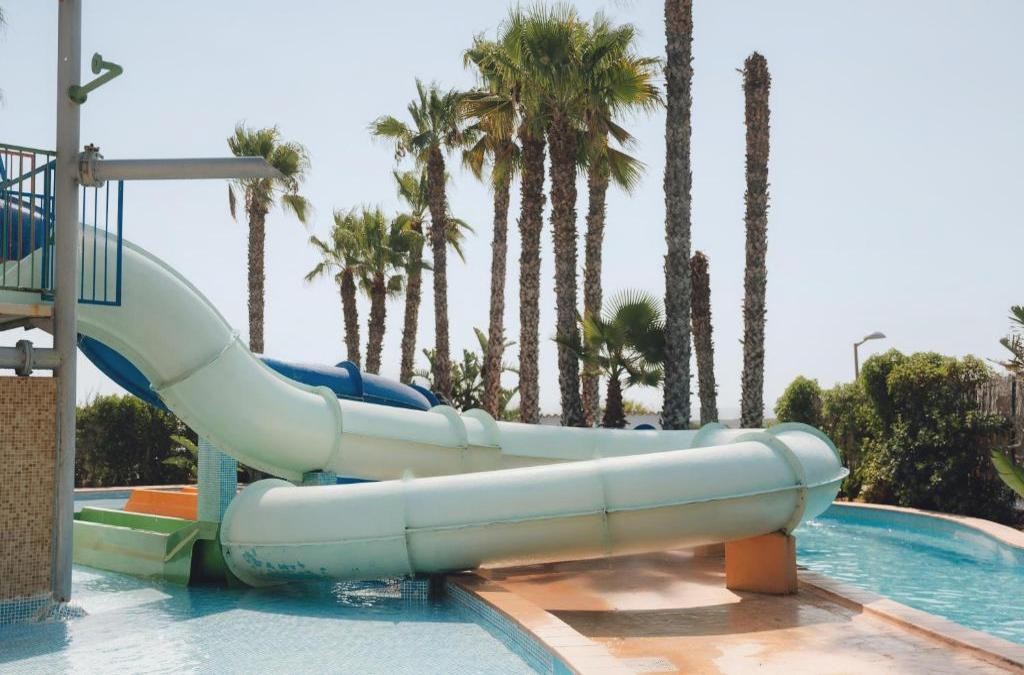 ¡Menorca te espera! Un 4* con toboganes ilimitados y con opción a ferry - BLUESEA Marina Parc