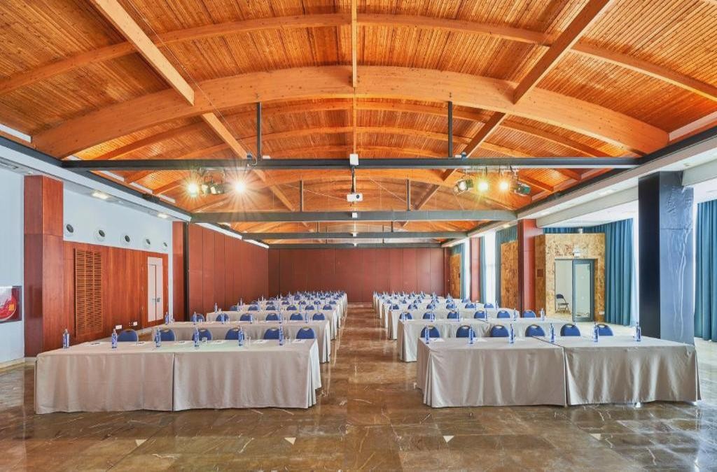Lujo en Menorca en hotel 5* con TODO INCLUIDO ¡NIÑOS GRATIS! - Insotel Punta Prima Resort & Spa