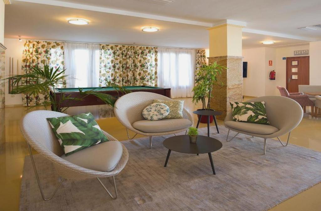 Ferry from Valencia or Barcelona + 4-night Ibiza stay