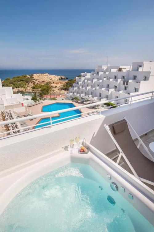 Discover the secret corner of the most chic Ibiza
