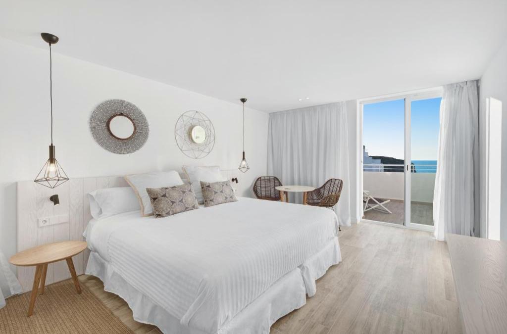 Discover the secret corner of the most chic Ibiza