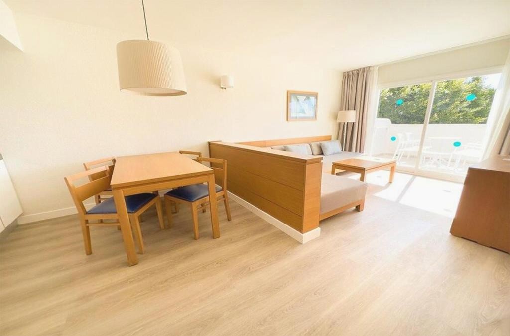 Escapada o vacaciones en Mallorca alojado en hotel 4* - BLUESEA Club Marthas