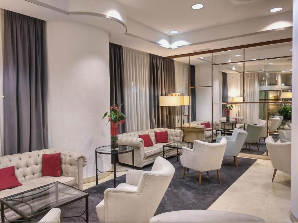 Escapada enológica en Hotel 4* céntrico en Logroño