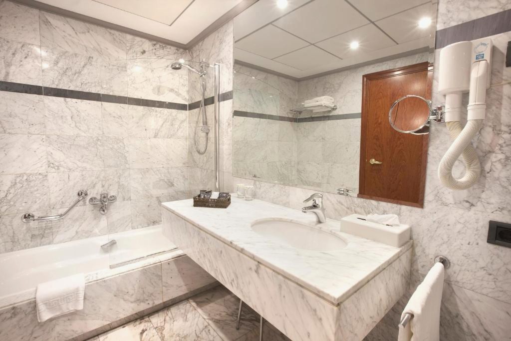 Escapada enológica en Hotel 4* céntrico en Logroño - Hotel Gran Via