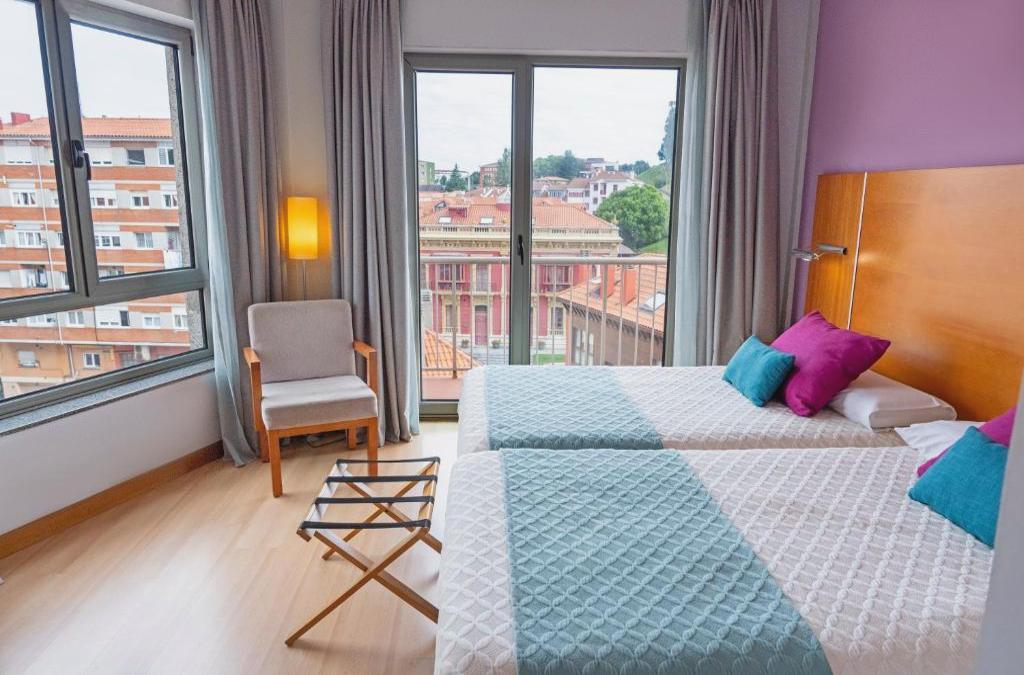 Descubre una verdadera villa marinera en Asturias - Faranda Marsol Candás