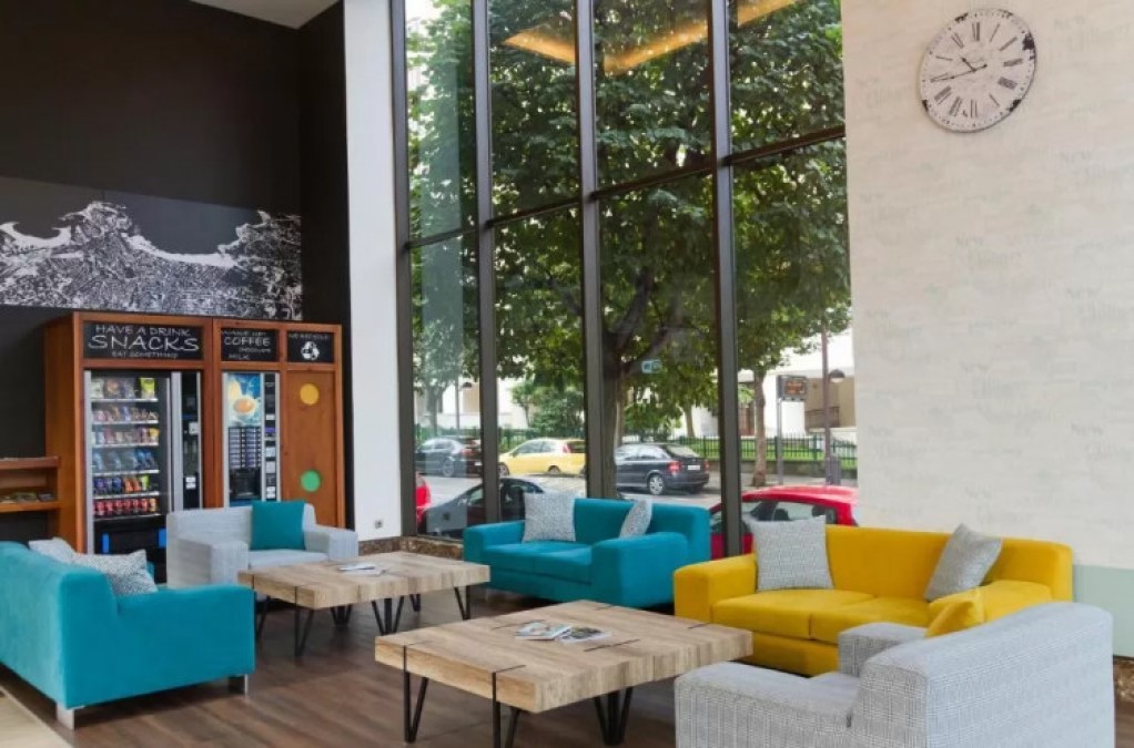 Estilo e conforto moderno no coração de Gijón