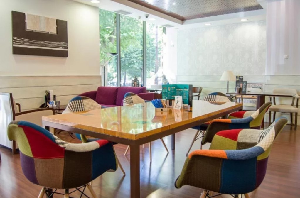 Estilo e conforto moderno no coração de Gijón