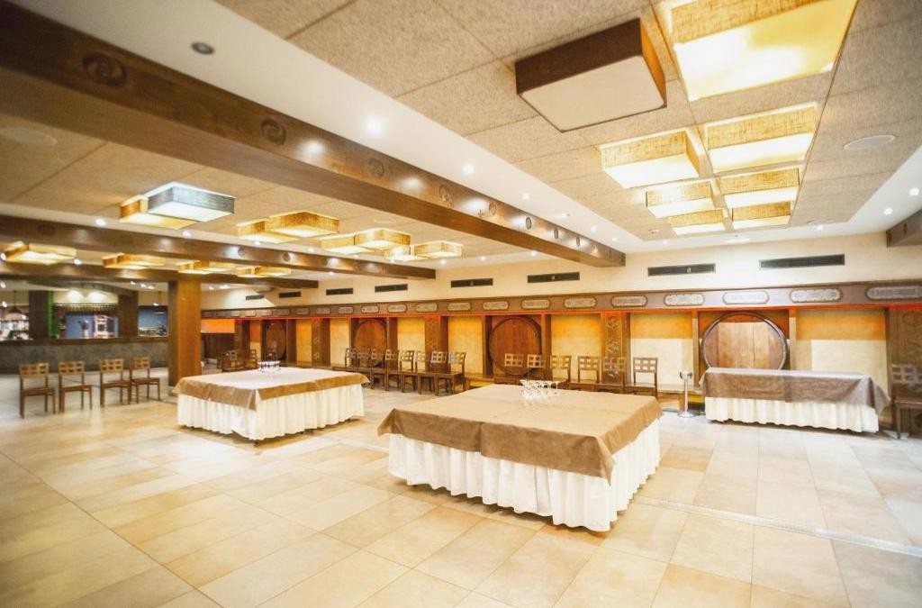 Asturias entre montañas, sidra y relax: 4* con spa incluido - AZZ Asturias Langrehotel