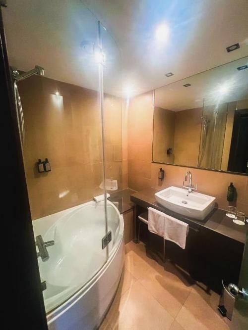 Asturias entre montañas, sidra y relax: 4* con spa incluido - AZZ Asturias Langrehotel
