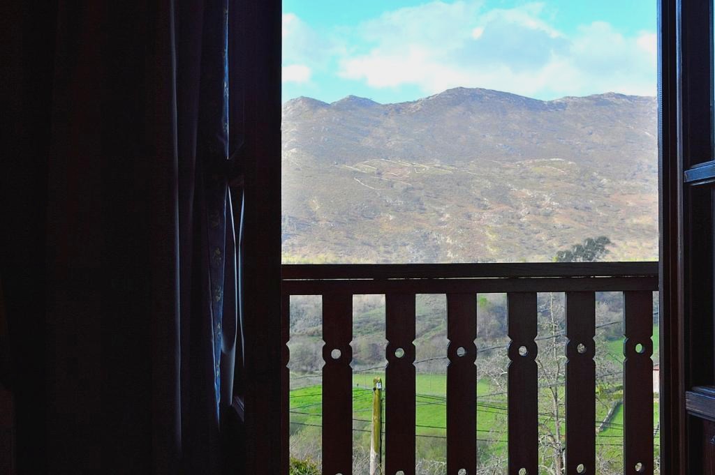 Cena degustación y visita a sidrería alojados en plena naturaleza - Hotel Rural Valleoscuru