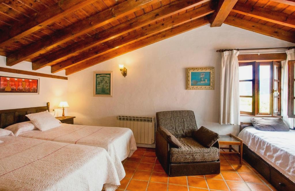 Cena degustación y visita a sidrería alojados en plena naturaleza - Hotel Rural Valleoscuru