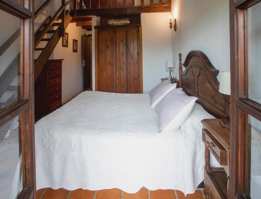 Cena degustación y visita a sidrería alojados en plena naturaleza - Hotel Rural Valleoscuru