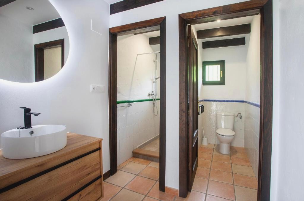 Cena degustación y visita a sidrería alojados en plena naturaleza - Hotel Rural Valleoscuru